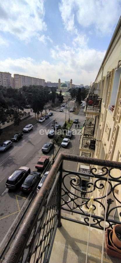 Satılır, köhnə tikili, 4 otaqlı, 100 m², Bakı, Sabunçu r, Bakıxanov q.