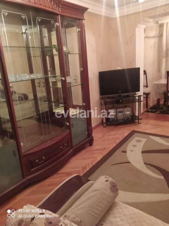 Сдаётся, вторичка, 3-комнаты, 70 m², Баку, Ясамальский r, Элмляр Академиясы m.