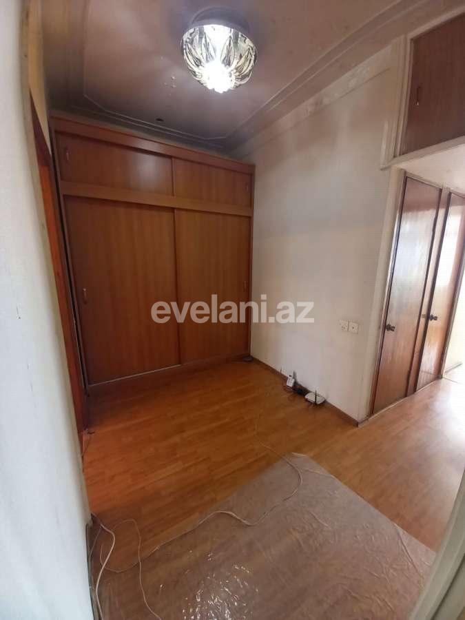 Satılır, köhnə tikili, 2 otaqlı, 60 m², Bakı, Binəqədi r, 9-cu mikrorayon q, Memar Əcəmi m.