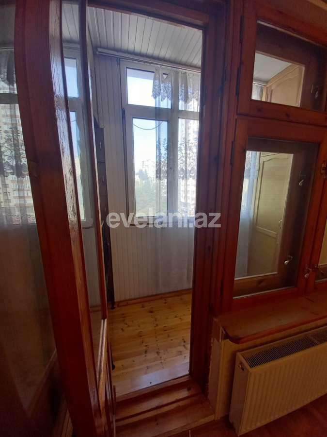 Satılır, köhnə tikili, 2 otaqlı, 60 m², Bakı, Binəqədi r, 9-cu mikrorayon q, Memar Əcəmi m.
