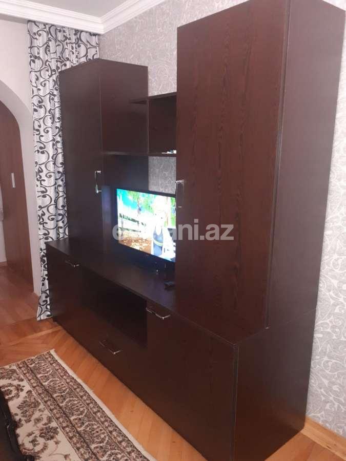 Rent, old building, 2 room, 47 m², Baku, Nizami r, Neftchilar m.
