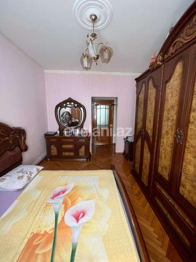 Kirayə verilir, köhnə tikili, 3 otaqlı, 86 m², Bakı, Nəsimi r, 5-ci mikrorayon q, Memar Əcəmi m.
