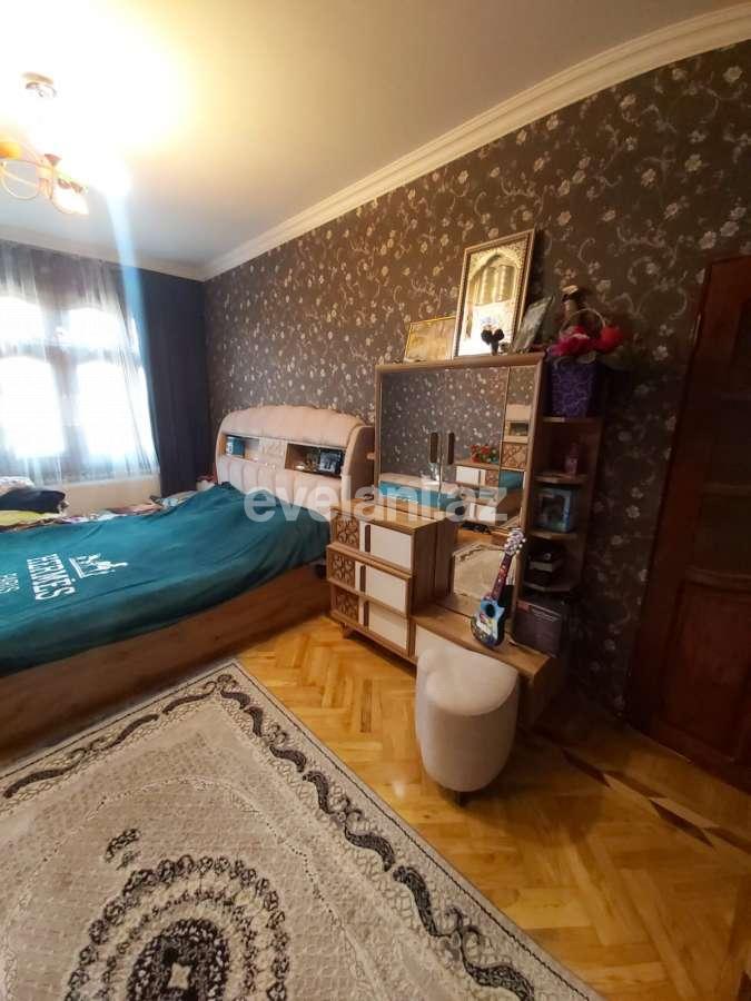 Satılır, köhnə tikili, 3 otaqlı, 70 m², Bakı, Binəqədi r, 9-cu mikrorayon q, Nəsimi m.