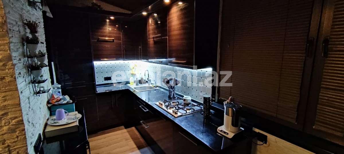 Rent, old building, 3 room, 100 m², Baku, Sabail r, Sahil m.