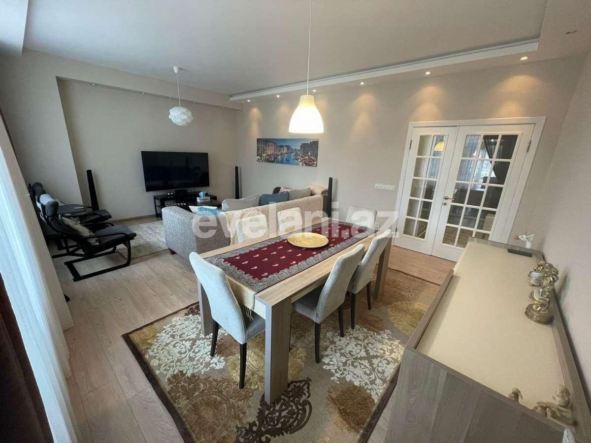 Kirayə verilir, köhnə tikili, 4 otaqlı, 140 m², Bakı, Səbail r, İçəri Şəhər m.