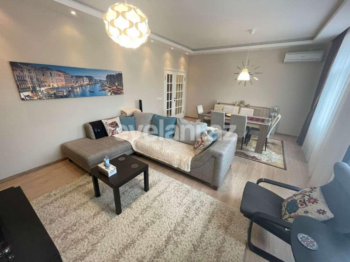 Kirayə verilir, köhnə tikili, 4 otaqlı, 140 m², Bakı, Səbail r, İçəri Şəhər m.