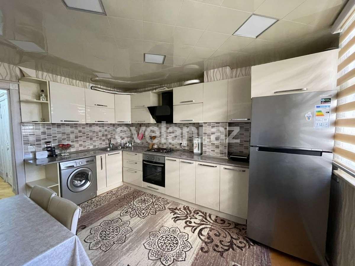 Kirayə verilir, köhnə tikili, 4 otaqlı, 100 m², Bakı, Binəqədi r, 8-ci mikrorayon q, Azadlıq prospekti m.