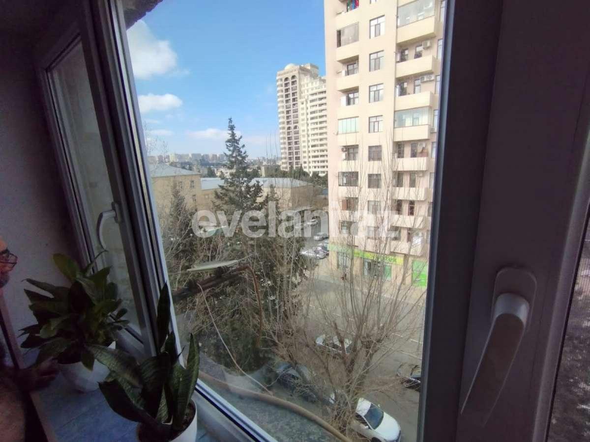 Sale, old building, 3 room, 80 m², Baku, Sabunchu r, Bakikhanov d.
