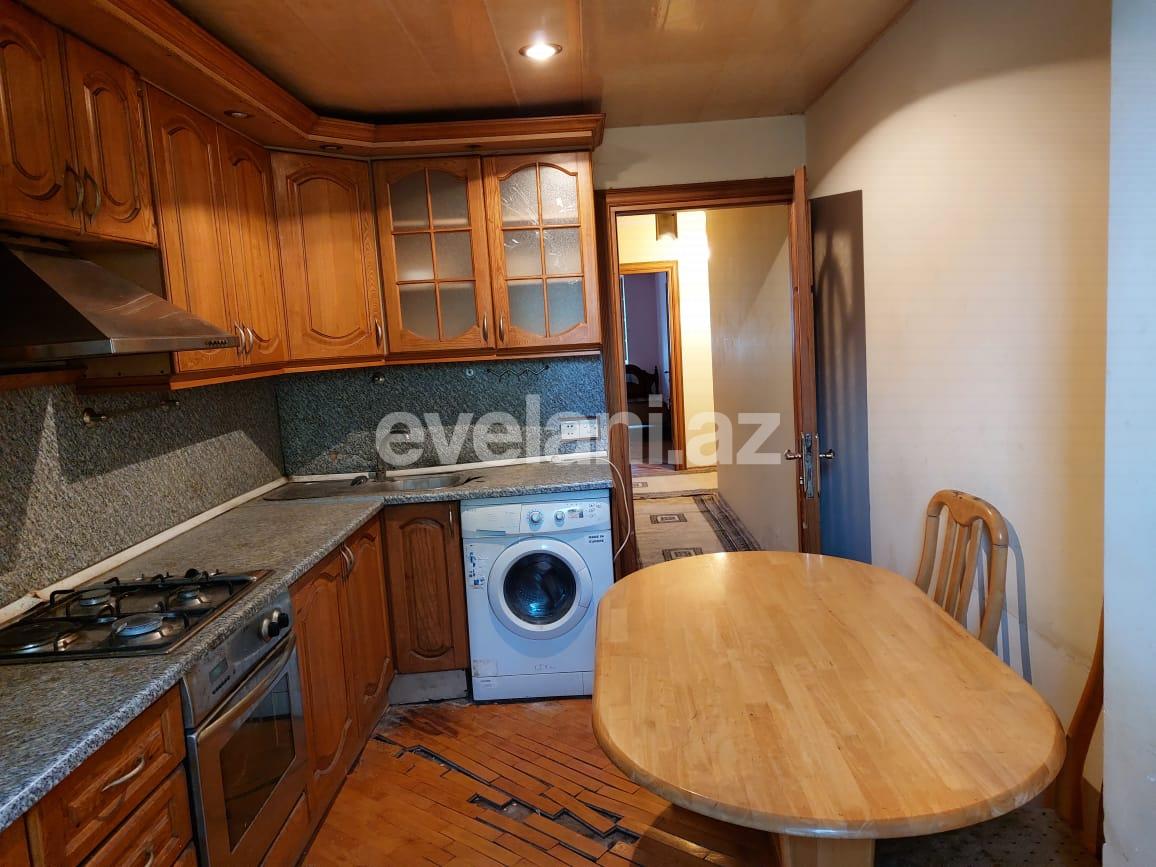 Sale, old building, 3 room, 80 m², Baku, Nizami r, Neftchilar m.