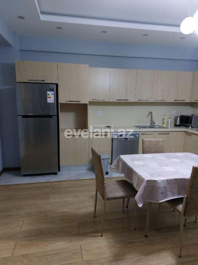 Rent, old building, 3 room, 7 m², Baku, Sabail r.
