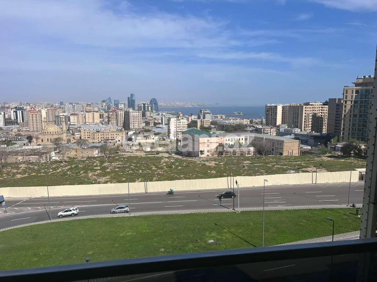 Сдаётся, вторичка, 3-комнаты, 85 m², Баку, Ясамальский r, Элмляр Академиясы m.