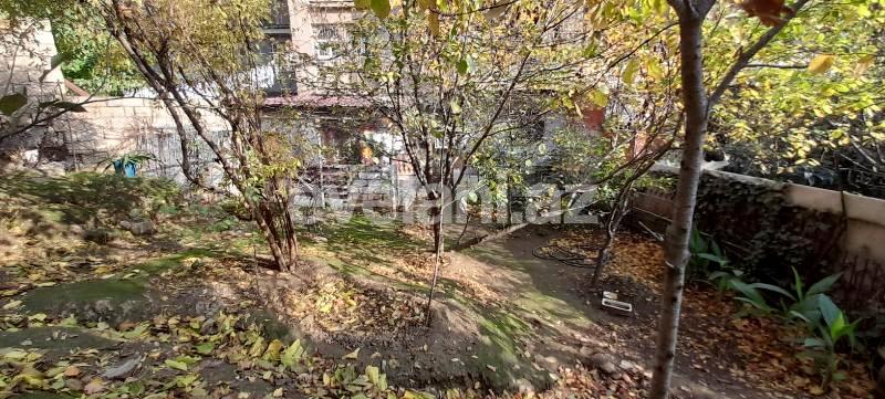 Satılır, köhnə tikili, 5 otaqlı, 120 m², Bakı, Yasamal r.