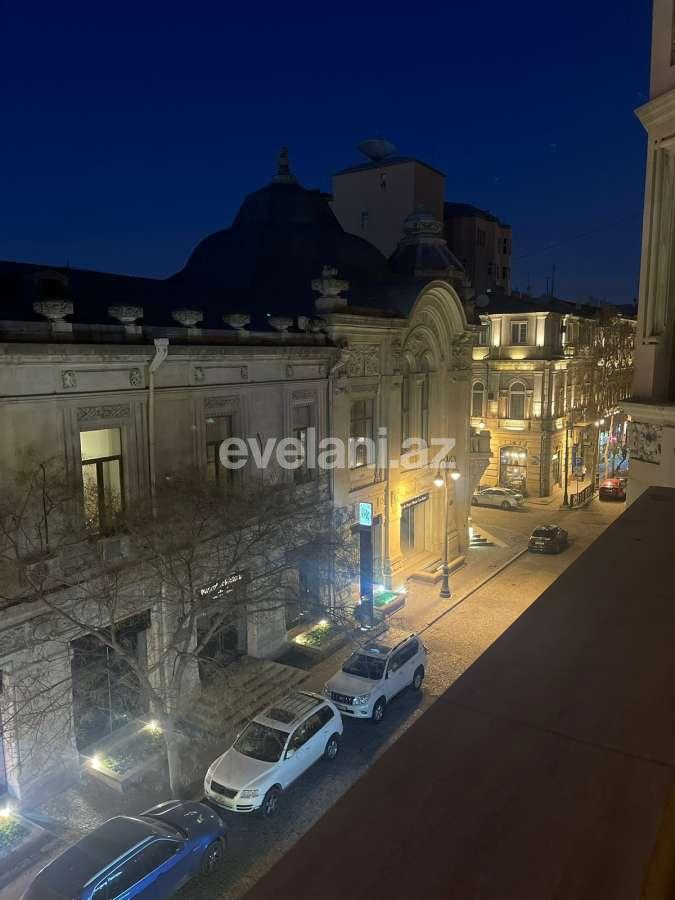 Rent, old building, 2 room, 72 m², Baku, Sabail r, Sahil m.