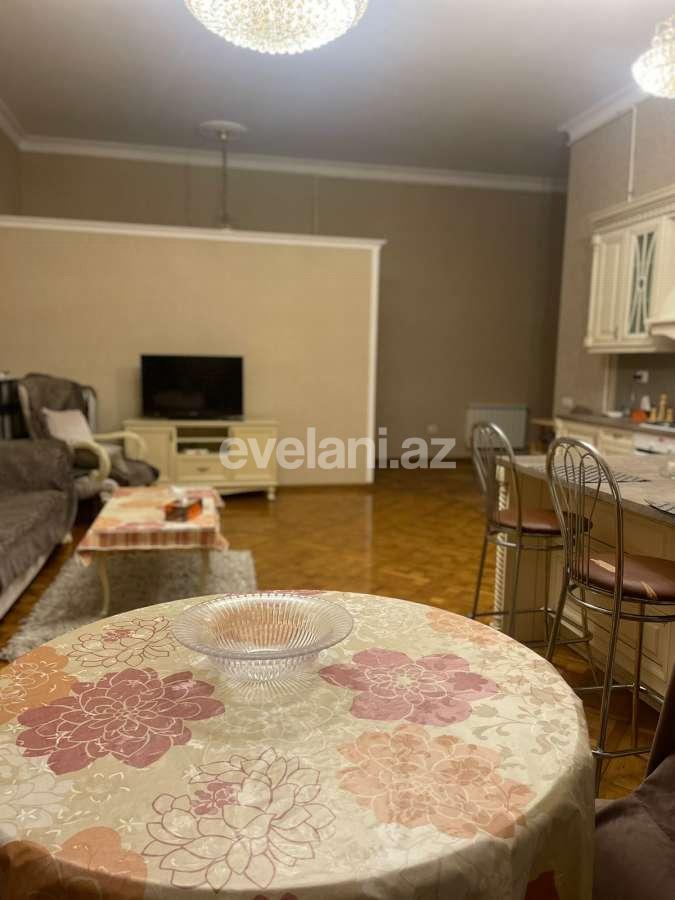 Rent, old building, 2 room, 72 m², Baku, Sabail r, Sahil m.