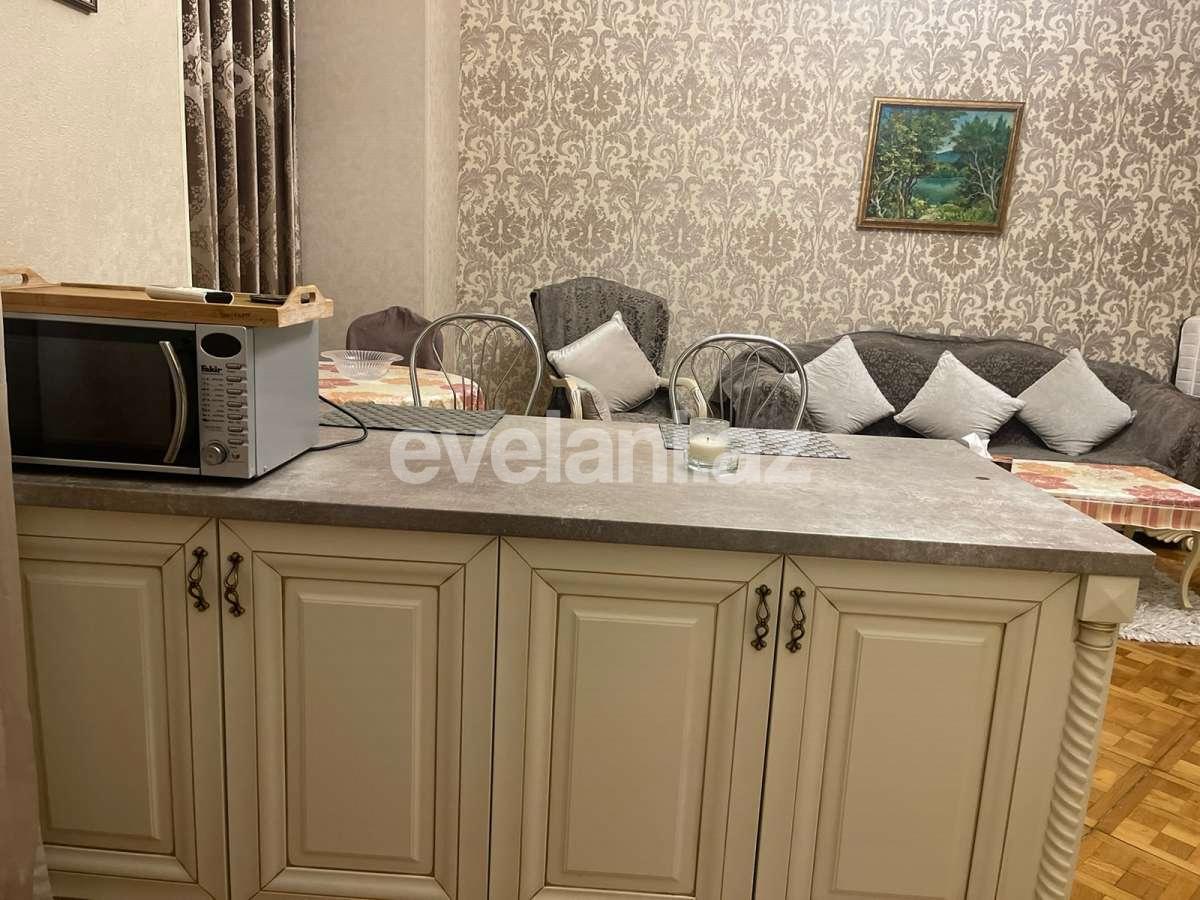 Rent, old building, 2 room, 72 m², Baku, Sabail r, Sahil m.