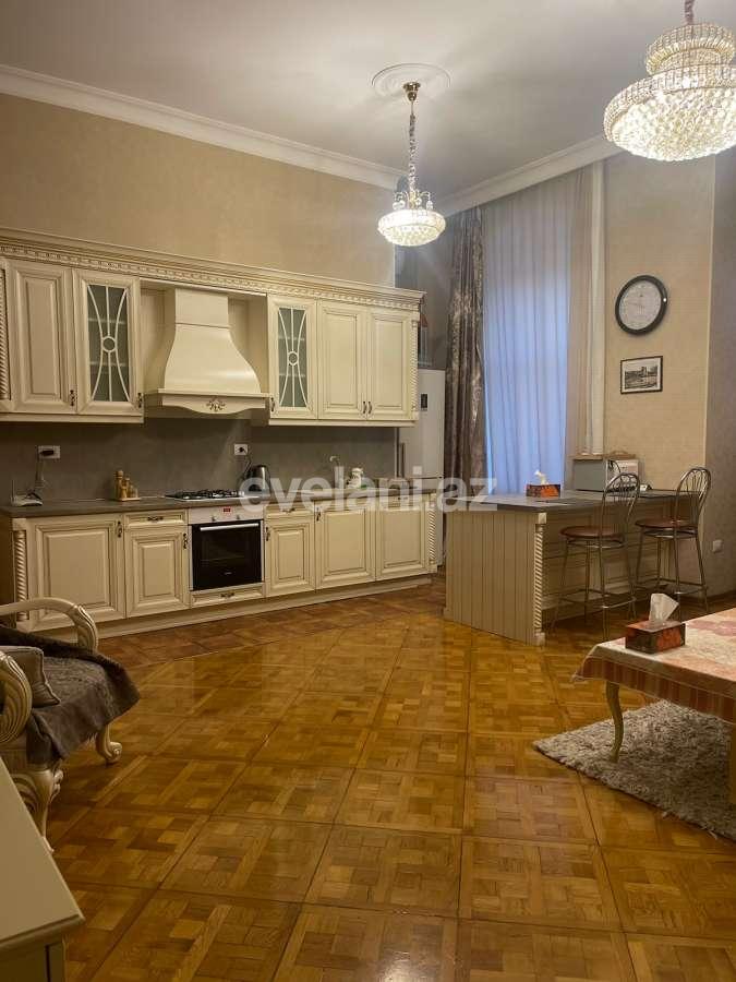 Rent, old building, 2 room, 72 m², Baku, Sabail r, Sahil m.