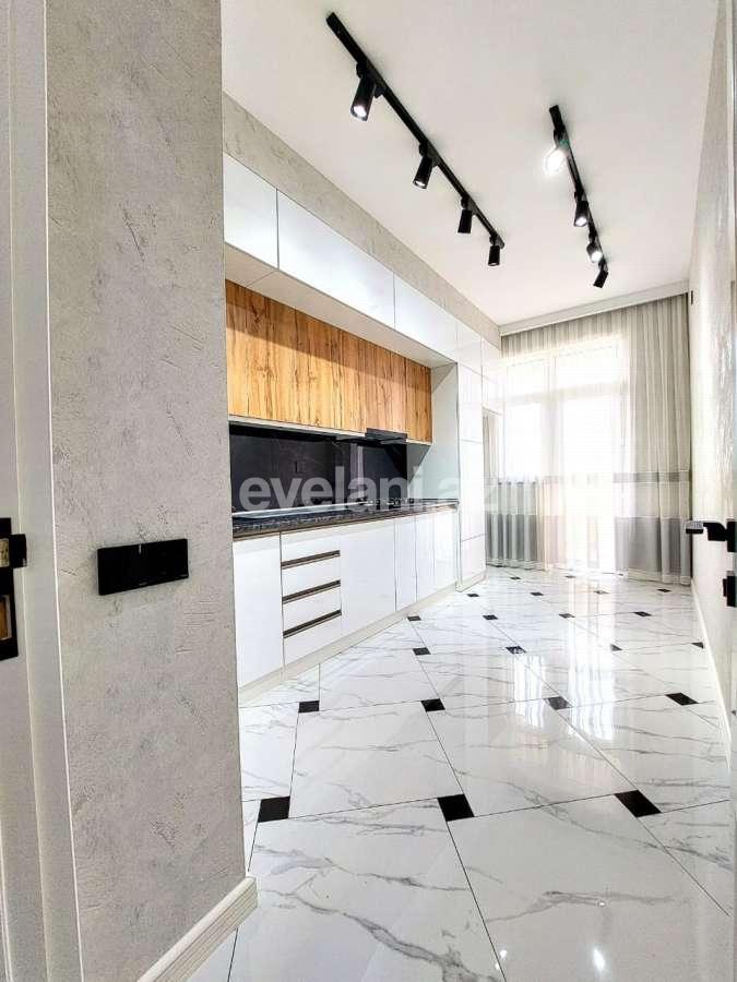 Satılır, yeni tikili, 2 otaqlı, 70 m², Bakı, Xətai r.