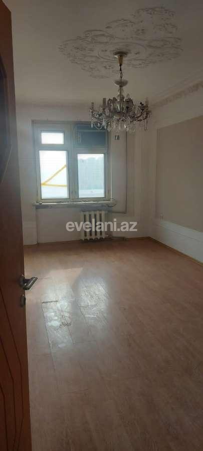 Kirayə verilir, köhnə tikili, 5 otaqlı, 100 m², Bakı, Binəqədi r, 9-cu mikrorayon q, Memar Əcəmi m.