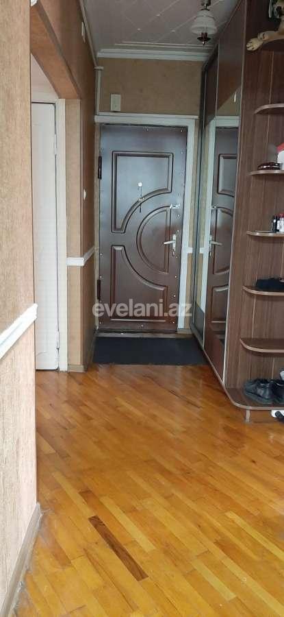 Satılır, köhnə tikili, 3 otaqlı, 75 m², Bakı, Nizami r, Xalqlar Dostluğu m.