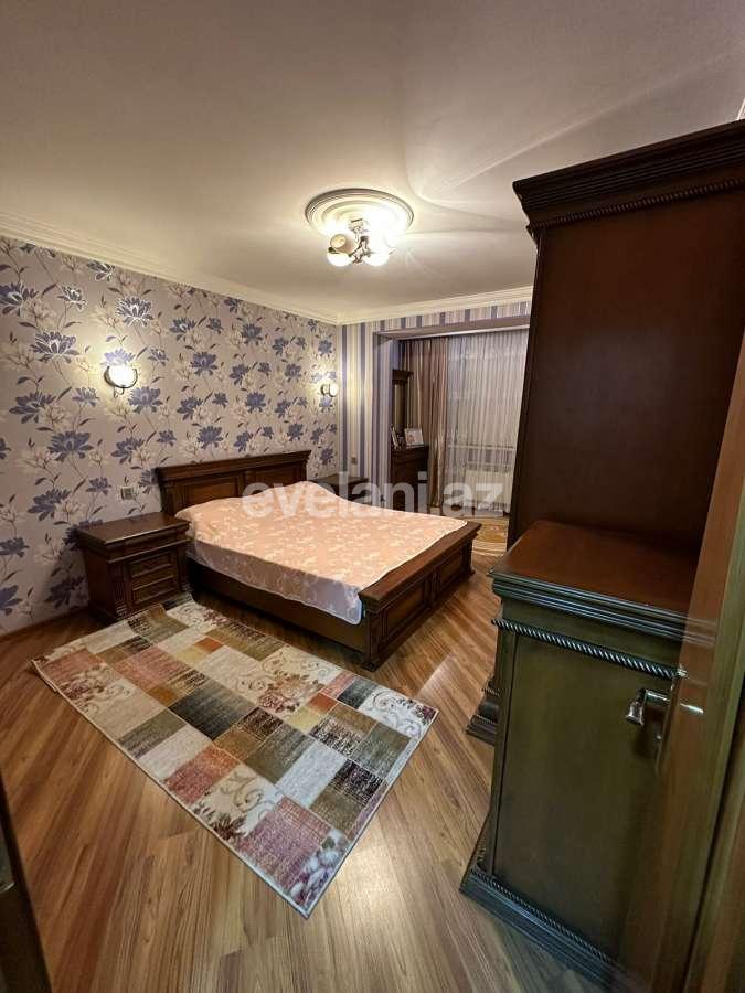 Satılır, köhnə tikili, 4 otaqlı, 110 m², Bakı, Nizami r.