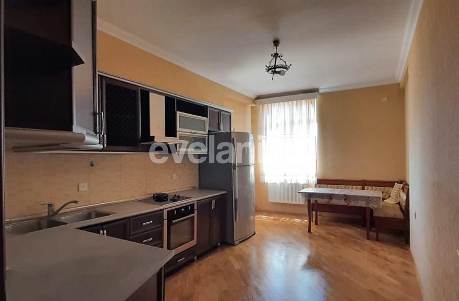 Kirayə verilir, yeni tikili, 3 otaqlı, 131 m², Bakı, Yasamal r, İnşaatçılar m.