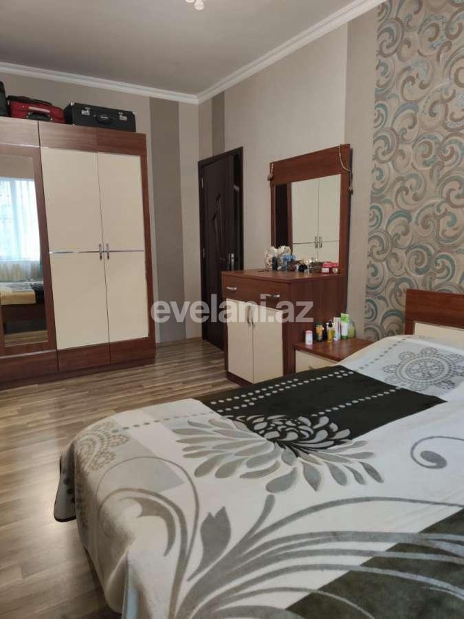 Satılır, köhnə tikili, 4 otaqlı, 130 m², Bakı, Binəqədi r.