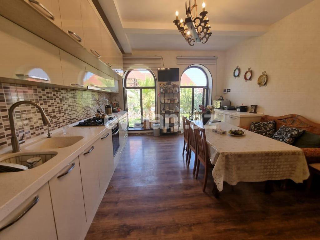 Satılır, həyət evi / bağ, 5 otaqlı, 384 m², Bakı, Xəzər r, Şüvəlan q.