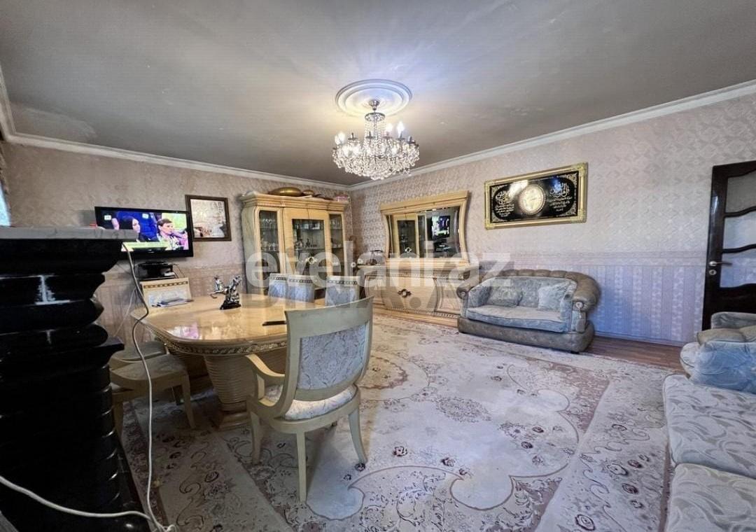 Sale, old building, 4 room, 120 m², Baku, Surakhani r.