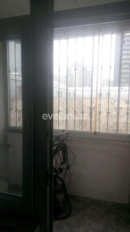 Rent, old building, 3 room, 100 m², Baku, Khatai r.