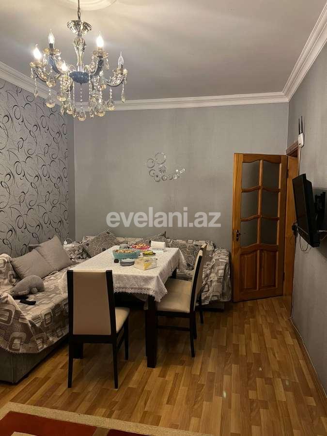 Satılır, köhnə tikili, 1 otaqlı, 35 m², Bakı, Binəqədi r, 7-ci mikrorayon q, Azadlıq prospekti m.