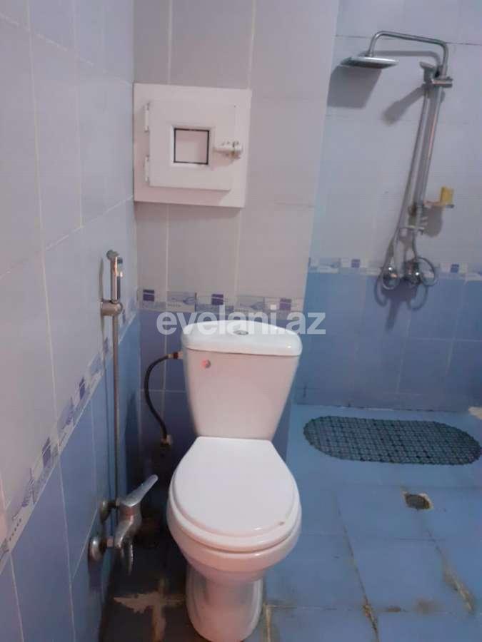 Satılır, köhnə tikili, 1 otaqlı, 45 m², Bakı, Binəqədi r, 8-ci mikrorayon q, Azadlıq prospekti m.