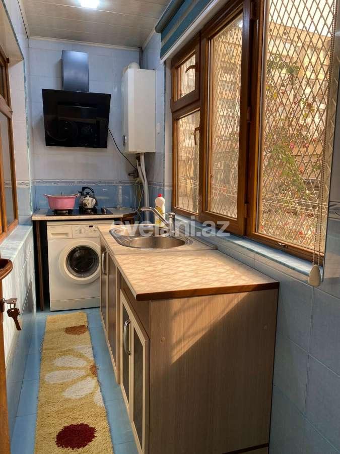 Rent, old building, 2 room, 62 m², Baku, Yasamal r, Elmlar Akademiyası m.