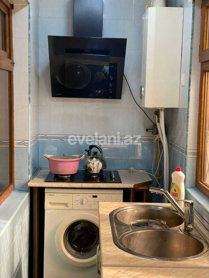 Rent, old building, 2 room, 62 m², Baku, Yasamal r, Elmlar Akademiyası m.