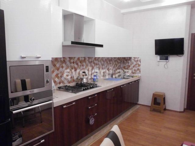 Rent, new building, 3 room, 130 m², Baku, Nasimi r, 28 may m.