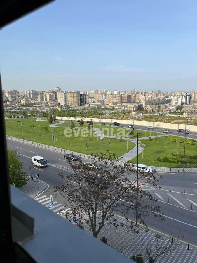 Kirayə verilir, köhnə tikili, 3 otaqlı, 100 m², Bakı, Yasamal r, Elmlər Akademiyası m.