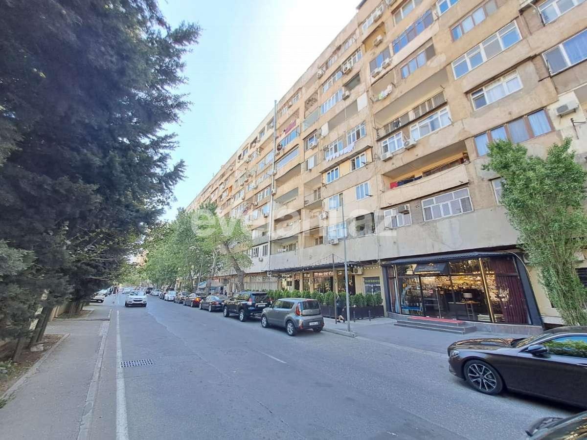 Kirayə verilir, köhnə tikili, 3 otaqlı, 65 m², Bakı, Yasamal r, İnşaatçılar m.