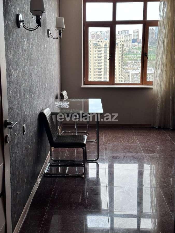 Kirayə verilir, yeni tikili, 2 otaqlı, 100 m², Bakı, Səbail r, Sahil m.