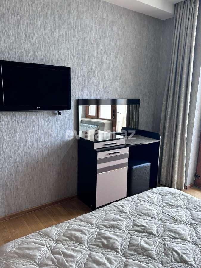 Kirayə verilir, yeni tikili, 2 otaqlı, 100 m², Bakı, Səbail r, Sahil m.