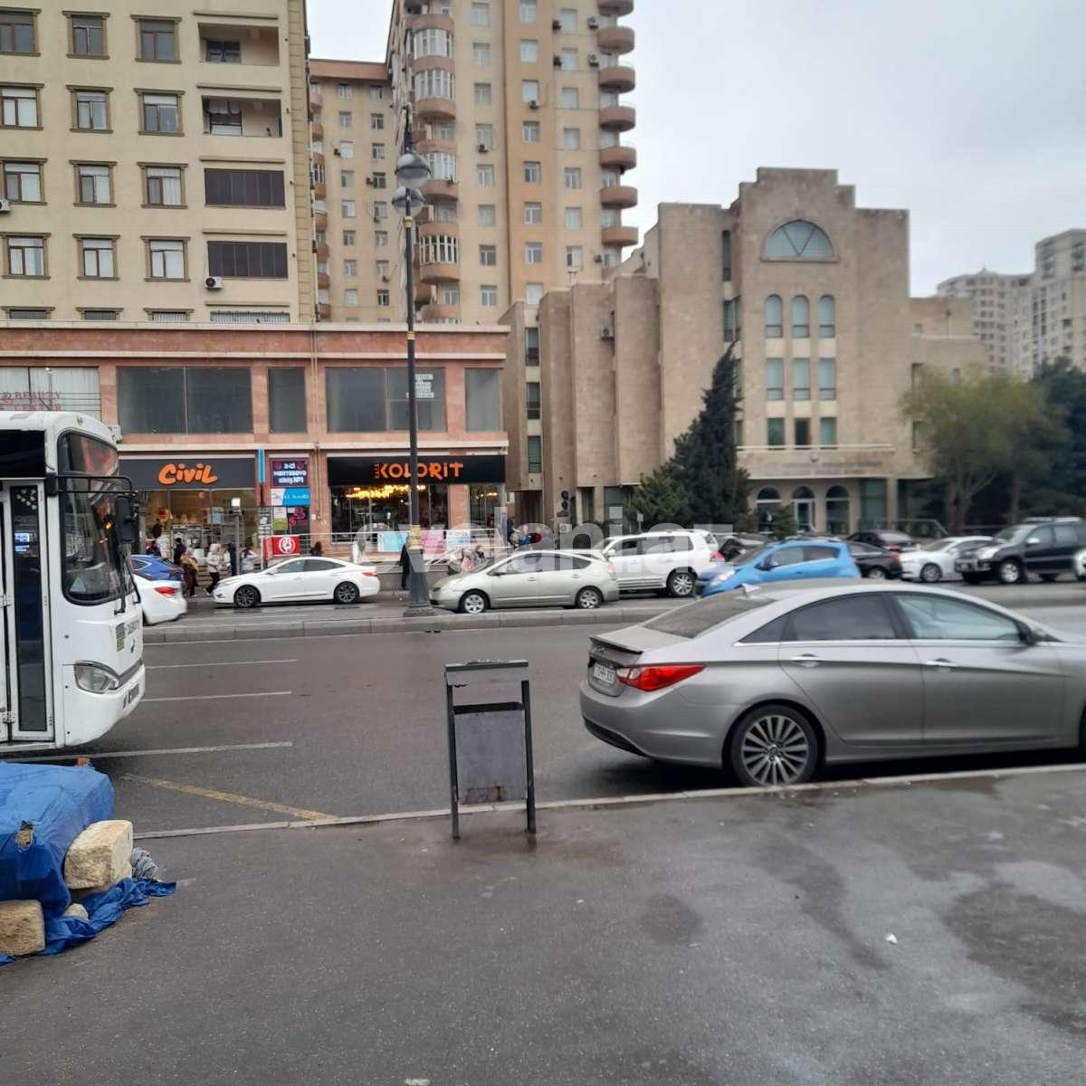 Сдаётся, новостройка, 3-комнаты, 105 m², Баку, Ясамальский r, Иншаатчылар m.