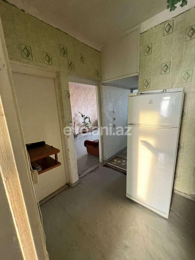 Sale, old building, 3 room, 80 m², Baku, Khatai r.