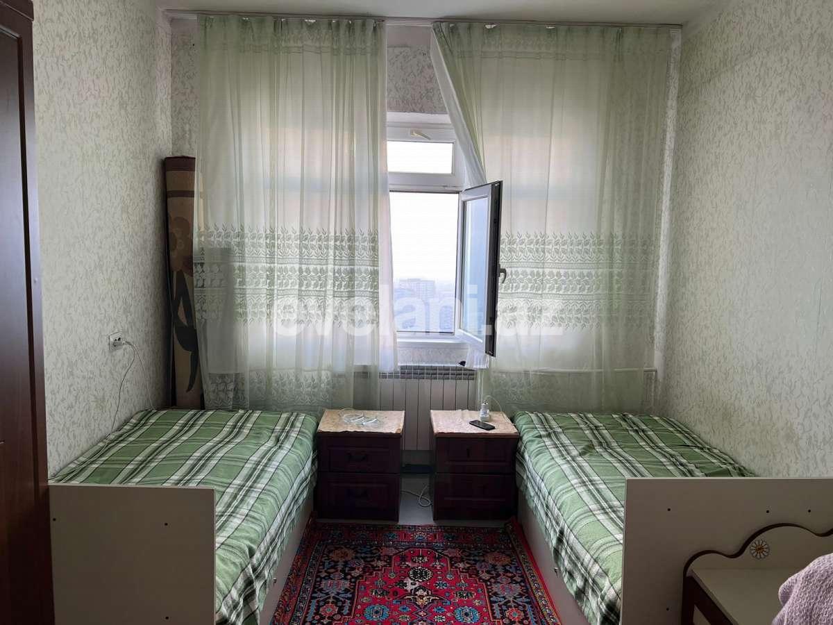 Sale, old building, 3 room, 80 m², Baku, Khatai r.