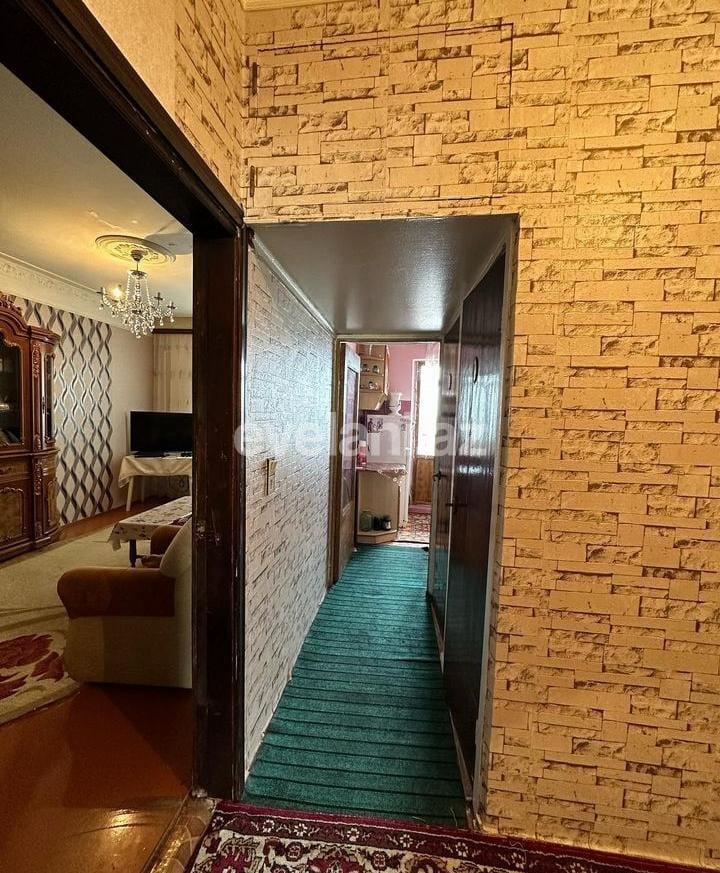 Satılır, köhnə tikili, 3 otaqlı, 74 m², Bakı, Suraxanı r.