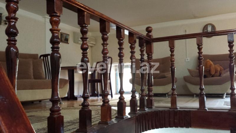 Kirayə verilir, köhnə tikili, 3 otaqlı, 70 m², Bakı, Səbail r, Sahil m.