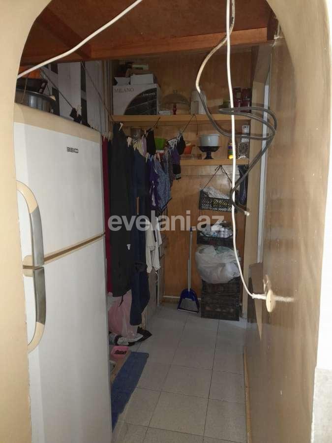 Satılır, köhnə tikili, 2 otaqlı, 46 m², Bakı, Nəsimi r, Memar Əcəmi m.