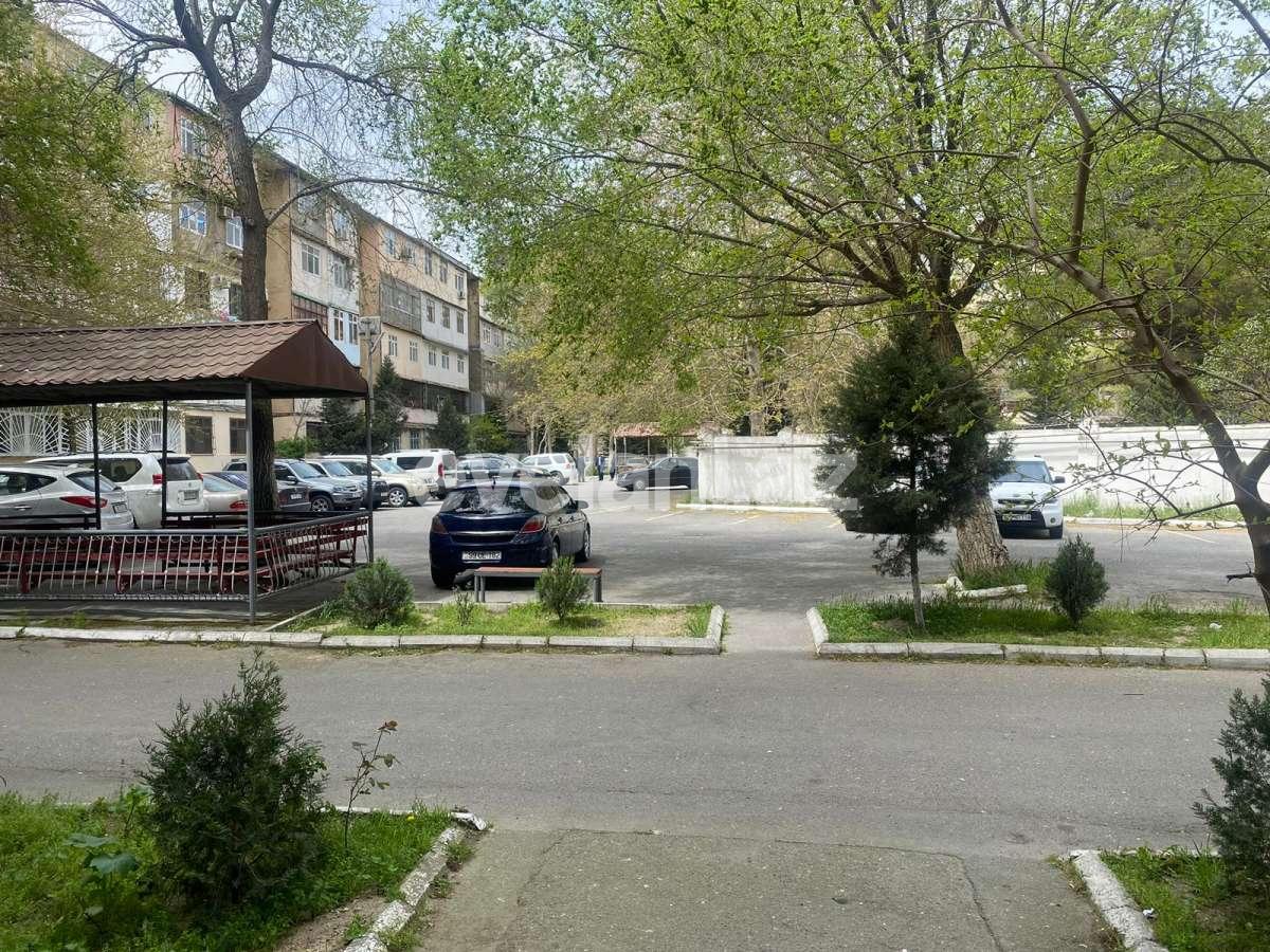 Satılır, köhnə tikili, 3 otaqlı, 82 m², Bakı, Nizami r, Neftçilər m.