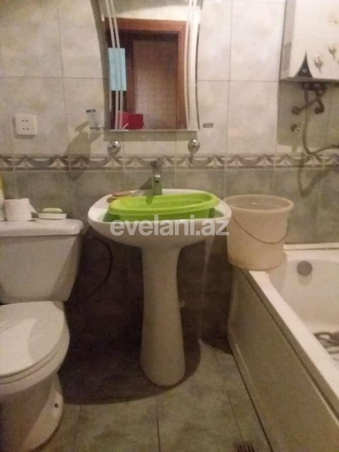 Satılır, köhnə tikili, 3 otaqlı, 75 m², Bakı, Yasamal r, Yasamal q, Elmlər Akademiyası m.