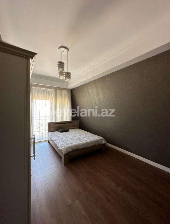 Сдаётся, новостройка, 4-комнаты, 142 m², Баку, Хатаинский r, Аг шехер p, Шах Исмаил Хатаи m.