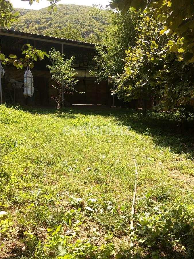 Satılır, həyət evi / bağ, 3 otaqlı, 75 m², Şəki