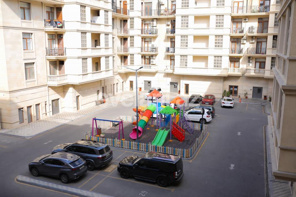 Kirayə verilir, yeni tikili, 4 otaqlı, 142 m², Bakı, Xətai r, Ağ şəhər q, Şah İsmayıl Xətai m.