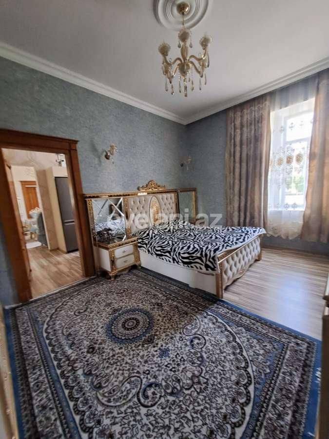 Satılır, köhnə tikili, 5 otaqlı, 117 m², Bakı, Səbail r, Sahil m.